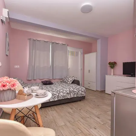 Guest house Deluxe 3*